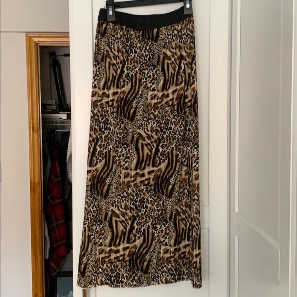 Leopard Print Midi Skirt